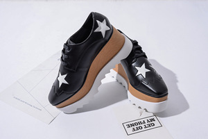 Chaussures compensées à plateforme fine pour femme, bout carré, design surélevé, tige en microfibre, semelle extérieure en caoutchouc, couleur unie, directement de l'usine - Product Image 6