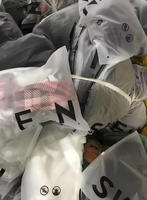 Déstockage Vêtements Femme en Gros : Robes Décontractées, T-shirts, Balles Mixtes, Livraison Aléatoire, Vêtements en Stock