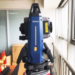 Station totale Sokkia IMS101 – Instrument de topographie électronique de haute précision (1 seconde) avec grossissement 24x et indice de protection IP65 - Product Image 2