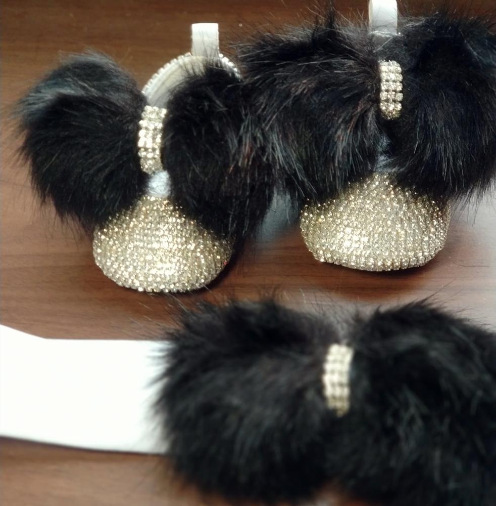 Оптовая продажа, дешевая уникальная детская кроватка со стразами, украшенная мехом, обувь для новорожденных с набором повязок на голову, подарок для будущей мамы