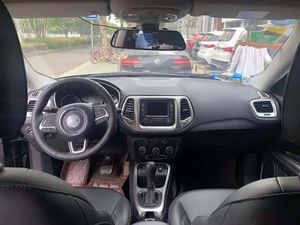 Vente en gros de pièces de personnalisation intérieure pour Jeep Compass 2017 2018 2019 Édition Auto Pleasure – Véhicules d'<span class=keywords><strong>occasion</strong></span> - Product Image 3