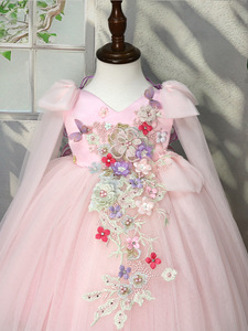 Abito da Principessa in Tulle Rosa per Bambine con Dettagli Floreali 3D e Farfalle, Vestito Formale per Feste, Personalizzabile, Vendita all'Ingrosso - Product Image 3