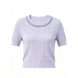 Haut court en tricot blanc à manches courtes, col rond, détail perlé, pour femme, été - Product Image 4