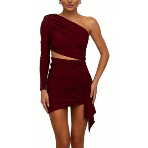 ชุดเซ็ต 2 ชิ้นแบบไหล่เดียวสำหรับผู้หญิง - เสื้อแขนยาวรัดรูปพร้อมกระโปรงมินิสั้น แฟชั่นชุดคู่ - Product Image 2