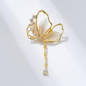 Broche <span class=keywords><strong>papillon</strong></span> goutte d'eau en zircon <span class=keywords><strong>doré</strong></span> haut de gamme TIANSHE, cadeau d'anniversaire, accessoire de mode de luxe, épingle de sûreté <span class=keywords><strong>insecte</strong></span> - Product Image 1