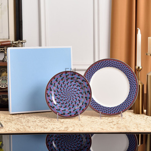 Nouveau produit : Assiette en porcelaine fine à motif stéréoscopique et assiette de présentation en porcelaine pour la décoration intérieure - Product Image 5