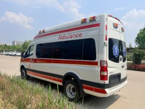 Ambulanza JMC con Tetto Alto per Monitoraggio Manuale, Nuovo Veicolo Diesel per Trasporto Medico d'Emergenza, Completamente Attrezzato, 150km/h EURO 5 - Product Image 4