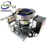 Alimentateur vibrant à plusieurs voies sur mesure pour vis, goujons et pièces métalliques – Machine vibrante pour écrous