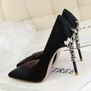 Metal Carved Thin Heel High Heels Pumps Women Shoes Sexy Pointed Toe Ladies Shoes Fashion Candy Colors Wedding Shoes WomanMetal