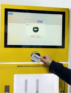 Distributeur automatique de produits d'hygiène pour le lavage des patins, des bottes et des casques - Product Image 4