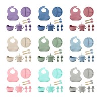 Ensemble d'alimentation pour bébé en silicone sans BPA, de qualité alimentaire, avec assiette à ventouse, bol, bavoir, tasse, cuillère, fourchette, vaisselle pour nourrissons et tout-petits, cadeau