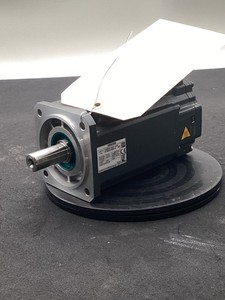 มอเตอร์ AC ซิงโครนัส 1FK2205-4AF01-0SA0 กำลังไฟ 1.45 กิโลวัตต์ 3000 รอบต่อนาที IP65 พร้อมเอนโค้ดเดอร์แบบ Absolute - Product Image 1