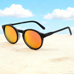 Gafas de Sol Redondas Minimalistas Unisex con Protección UV400, Material de PC, para Protección Solar, Viajes, Conducción y Moda - Product Image 2