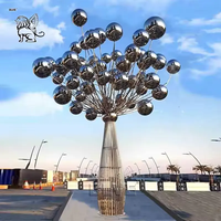 Projet de ville extérieur personnalisé Statue d'éclairage au design moderne Sculpture d'arbre en métal en acier inoxydable abstraite blanche