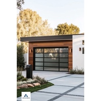 Porte de garage en aluminium à profilé bois, faible entretien, haute résistance, idéale pour les pays humides, avec cadre en aluminium et verre.