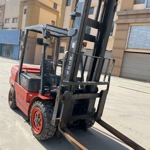 Chariot élévateur diesel d'<span class=keywords><strong>occasion</strong></span> Lonking 35, 35 tonnes, 3,5 tonnes - Garantie 1 an - Origine d'<span class=keywords><strong>occasion</strong></span> - Prix avantageux - Bon état - 95% neuf - Product Image 4