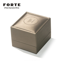 Forte vente en gros de bijoux avec logo personnalisé en cuir PU collier bracelet boîte d'emballage de bijoux haut de gamme Logo personnalisé
