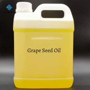 Huile de pépins de raisin naturelle de qualité supérieure en gros / Huile essentielle de pépins de raisin de qualité USP / alimentaire au meilleur prix - Product Image 5