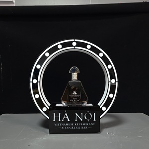 ชั้นวางไวน์อะคริลิคแบบมีไฟ LED สำหรับโชว์ XO Spirits ดีไซน์ทันสมัย เหมาะสำหรับตกแต่งเคาน์เตอร์บาร์ - Product Image 4