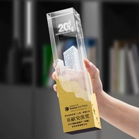 Cube créatif personnalisé en gros K9 trophée en verre clair verre métal étoile Base Souvenir Laser pentagramme concours cadeaux