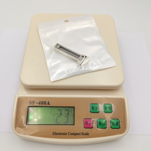 Abridor de Botellas Multiherramienta de Titanio con Cabezal de Ataque Eficiente - Product Image 4