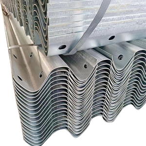 Barandilla de Seguridad en Forma de W Galvanizada de <span class=keywords><strong>4</strong></span>.0 mm, Barrera de Seguridad Vial de Zinc de 550 g para Proyectos de Carreteras - Product Image 4