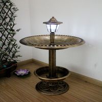 Bassins d'oiseaux solaires en cuivre antique résistant aux intempéries Fontaine d'eau extérieure et bain d'oiseaux avec lumière solaire
