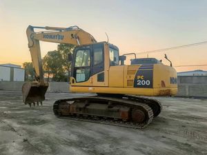 Komatsu PC200รถตักดินขนาดใหญ่ที่ใช้ต้นฉบับเกือบใหม่ - Product Image 2