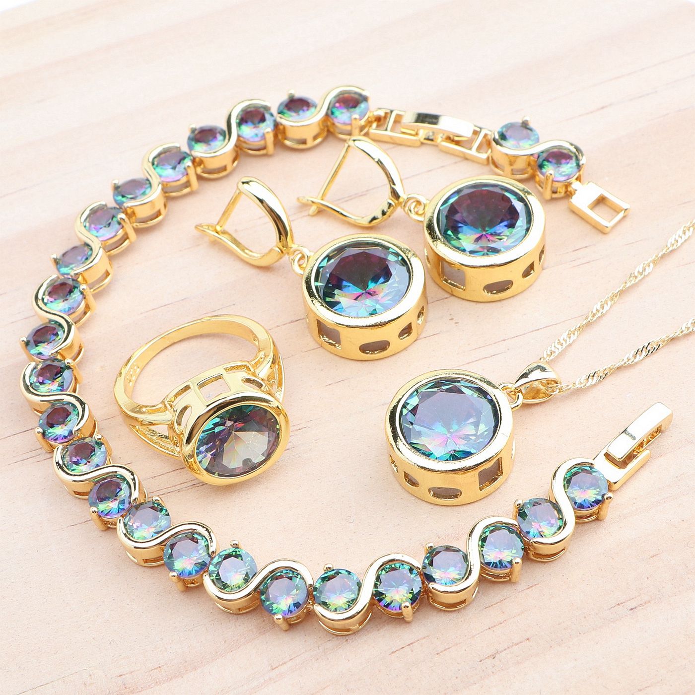 ทอง-รุ้ง