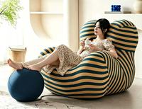 Fauteuil rayé UP5 de designer emblématique avec pouf boule, chaise longue de luxe Big Mama Donna pour projets d'intérieur haut de gamme