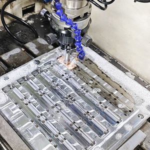 Изготовленные на заказ силиконовые резиновые формы производитель специализированных решений для литья под давлением для медицинских электронных потребительских товаров - Product Image 4