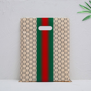 Sac en plastique à poignée découpée en gros, sac en plastique personnalisé pour les achats en HDPE LDPE - Product Image 2