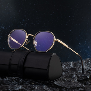 Lunettes de soleil métalliques pour hommes Goanywhere Doanything, verres PC UV400, monture noire, protection solaire pour la conduite en extérieur, protection de classe 2 - Product Image 1