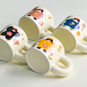 Taza de Cerámica con Diseño de Chica de Dibujos Animados, Estilo Retro, para Uso General - Product Image 1