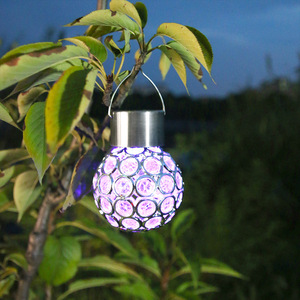 Lampe solaire suspendue d'extérieur style pastoral, étanche, <span class=keywords><strong>LED</strong></span> RGB à effet de flamme dégradé, petite lampe de jardin - Product Image 1
