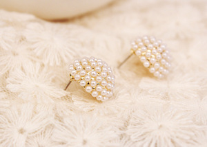 Faux Baroque Pearl Beaded Flower Stud <strong>Earrings</strong> Korean Cute Cultured Freshwater Pearl <strong>Post</strong> Stud <strong>Earrings</strong> - Product Image 4