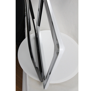 Fenêtre manuelle pour camping-car en alliage d'aluminium acrylique anti-UV et étanche, 1450*550mm, avec cadre à serrage rapide et design à coins arrondis pour une meilleure étanchéité - Product Image 4