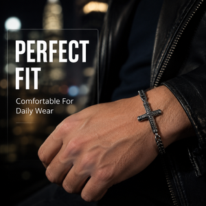 Bracelet croix texturé plaqué or 18 carats en acier inoxydable 316L hypoallergénique avec chaîne gourmette et extension réglable pour homme - Product Image 6