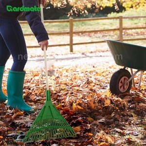 Rastrillo de 24 Dientes con Mango de Madera, Herramienta de Jardinería Ligera para Recoger Hojas y Limpiar el Césped (OEM Disponible) - Product Image 3