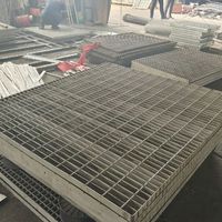 Caillebotis en acier à persiennes en métal personnalisé 1500mm HDG Grilles d'égout de sol en acier inoxydable Fabricant coréen pour la décoration