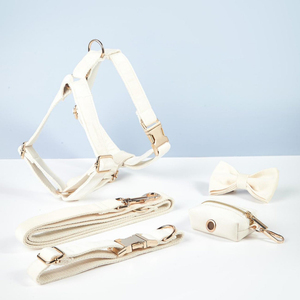 Conjunto de arnés ajustable para perros, <span class=keywords><strong>Collar</strong></span> y correa de terciopelo de alta calidad, sin tirones - Product Image 1
