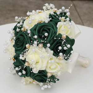 Bouquet de mariage de style vert et naturel avec des roses en cristal et des perles, bouquet de fleurs artificielles pour la mariée et les demoiselles d'honneur - Product Image 6