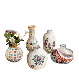 Vaso Artistico in Mosaico Fai-da-Te - Decorazione Creativa per la Casa e Regalo per la Festa della Mamma - Product Image 1