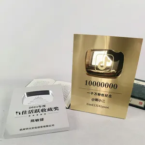 Prêmio de troféu metálico personalizado para placas banhadas a ouro com aparência de espelho