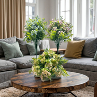 Bouquets de Gypsophile Artificielle Effet Naturel et Hortensias Blancs pour Centres de Table de Mariage et Arrangements Floraux de Remise de Diplôme