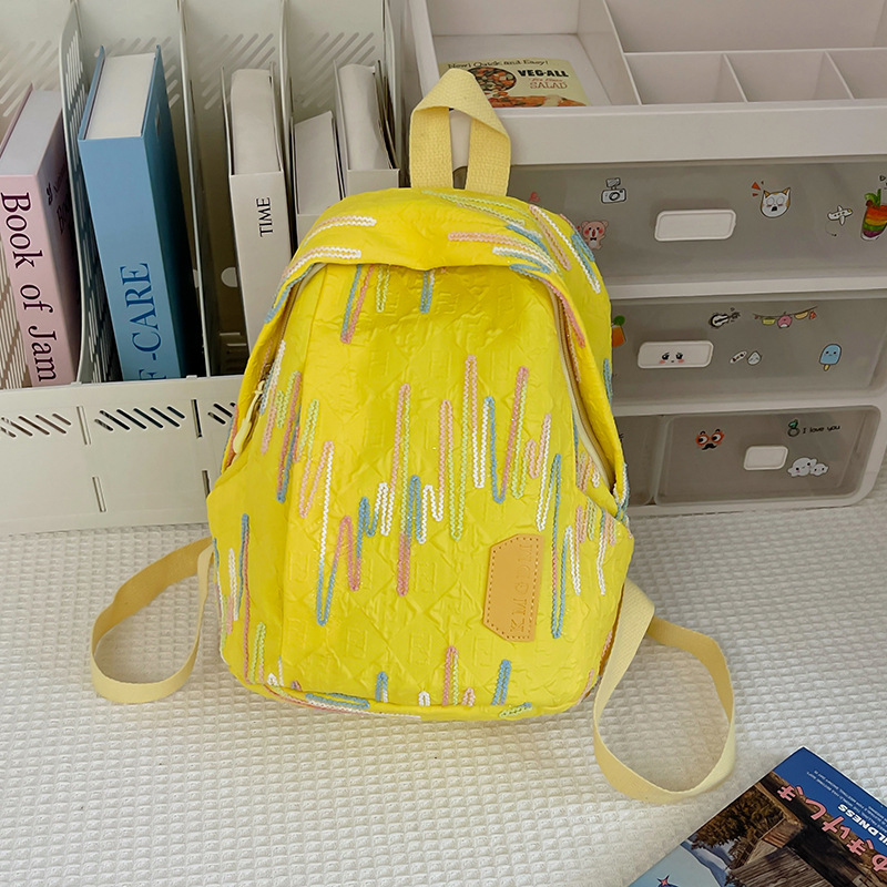 Yellow without pendant