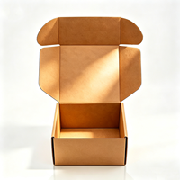 Boîte d'expédition en carton ondulé kraft écologique et recyclable avec logo personnalisé et doublure en mousse pour vêtements et chaussettes de commerce électronique