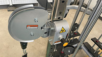 Machine de musculation professionnelle multi-stations 4-en-1 en métal pour 4 utilisateurs, avec entraînement des triceps, directement de l'usine
