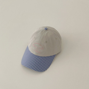 Casquette de baseball respirante et imperméable à motif écossais, blocs de couleur et lettres brodées, douce, pour parents et enfants, style décontracté et sportif - Product Image 4