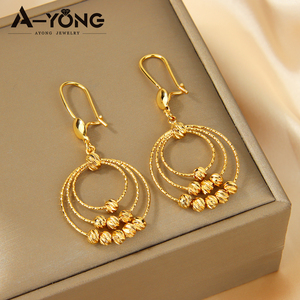 Boucles d'oreilles pendantes goutte d'eau rétro délicates plaquées or 21 carats, design perles, pour femme, collection 2026 - Product Image 6